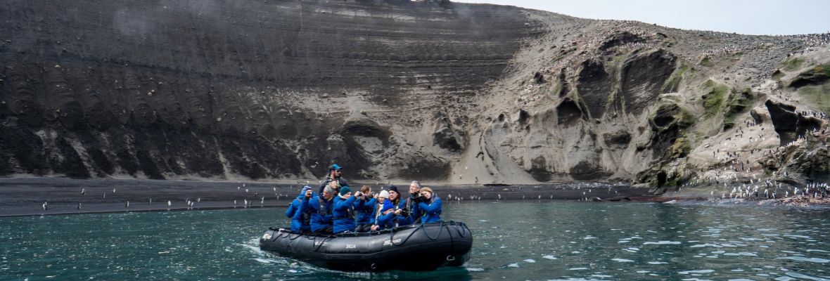 Zodiac adventure (Deception island) Zodiac adventure (Deception island)