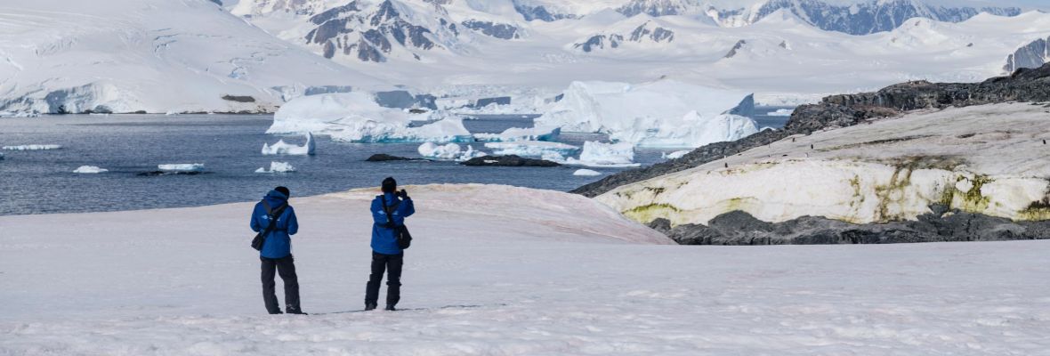 Trekking on the snow, south of the Antarctic Circle