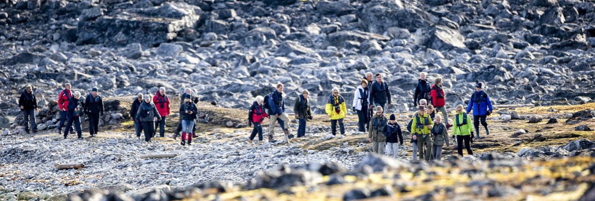 Ship guests are walking in the Svalbard nature