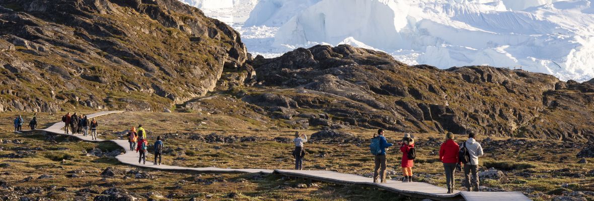 People on their way to Illulissat icefjord