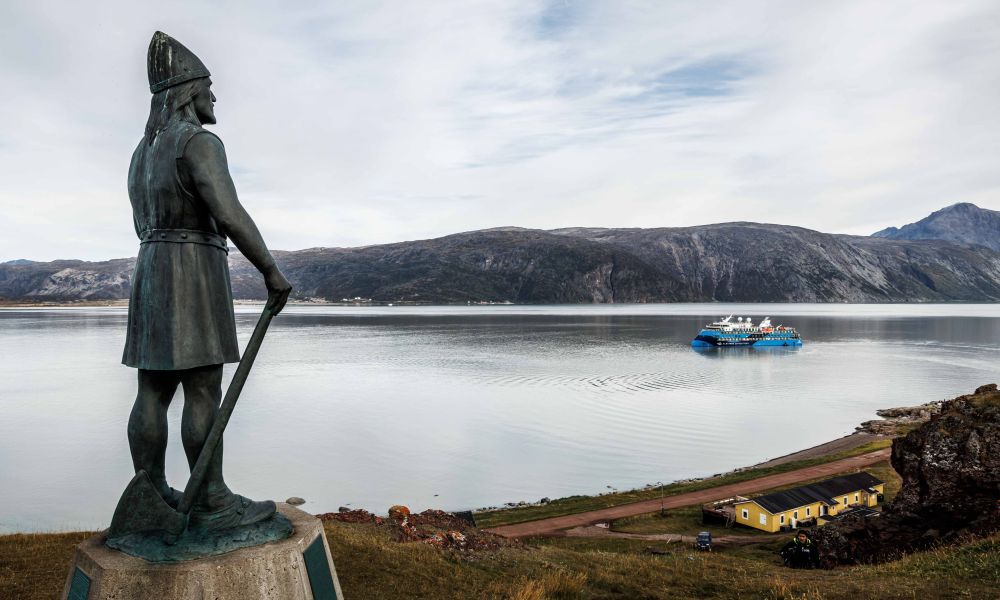 Eric the Red Statue, Qassiarsuk, South Greenland Eric the Red Statue, Qassiarsuk, South Greenland