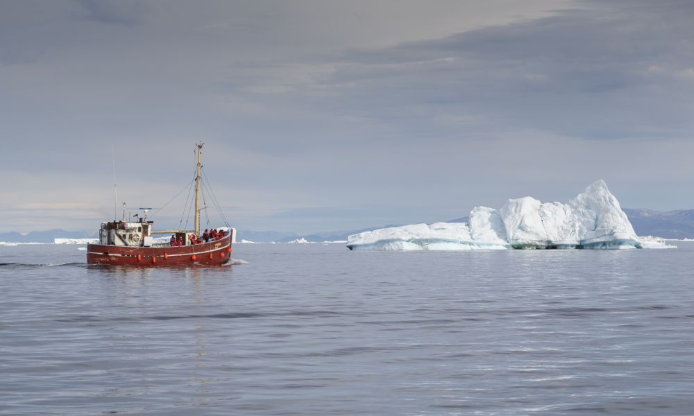 A fishing boat near Ilulissat A fishing boat near Ilulissat