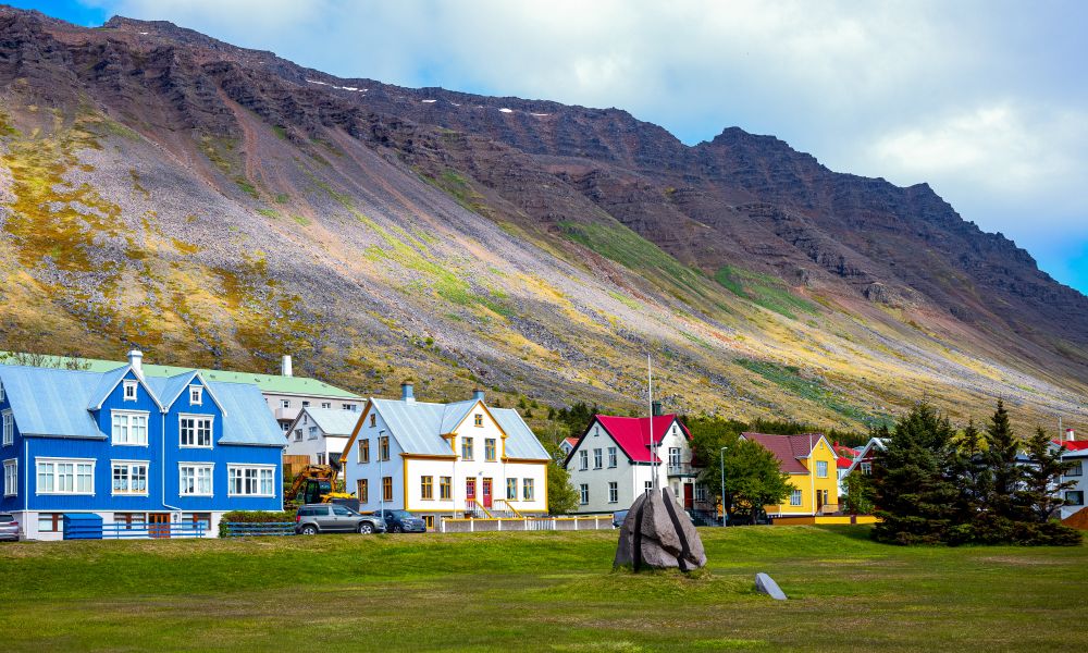 Downtown Ísafjörður Downtown Ísafjörður