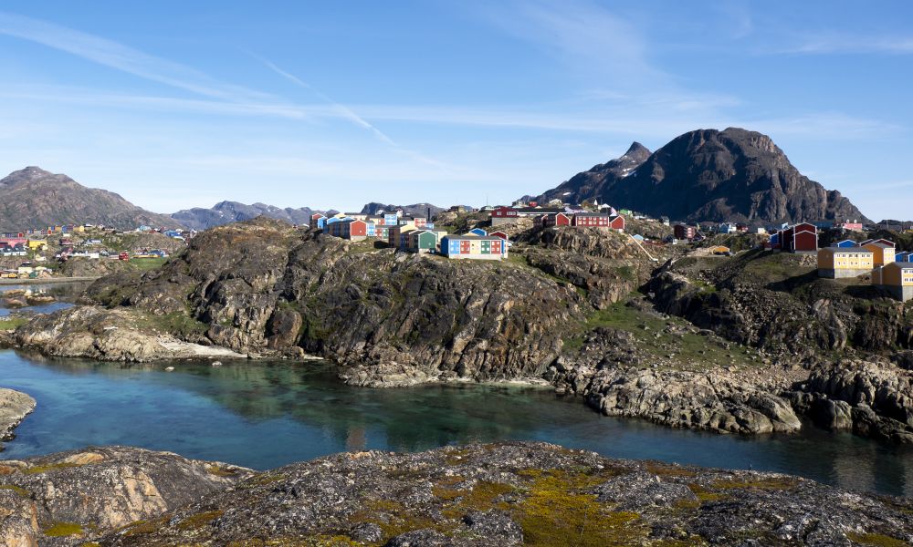 A typically colourful Greenlandic town A typically colourful Greenlandic town