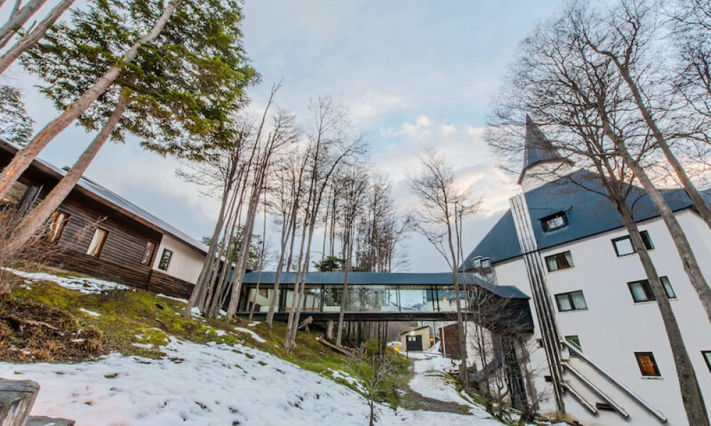 Stunning exterior view of Las Hayas Ushuaia Resort. Credits: Las Hayas Ushuaia Resort