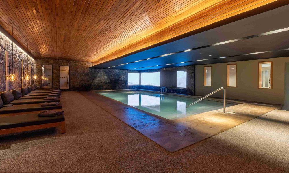 Rekaxing indoor pool at Las Hayas Ushuaia Resort. Credits: Las Hayas Ushuaia Resort